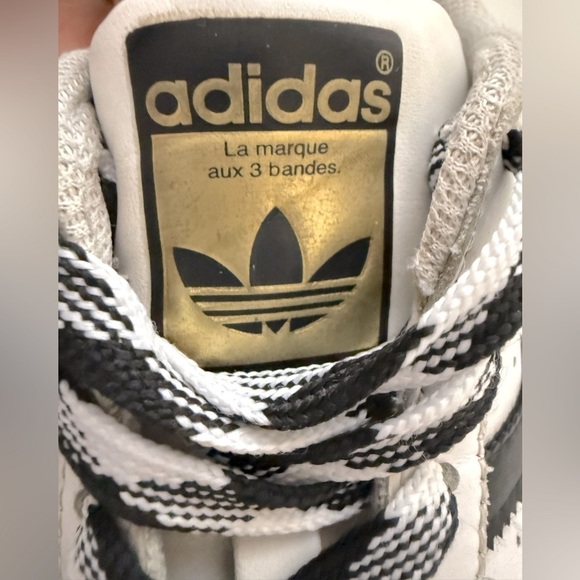 Adidas Superstar White and Black Sneakers - 4.5 - Picture 7 of 11